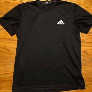 Adidas T-Shirt